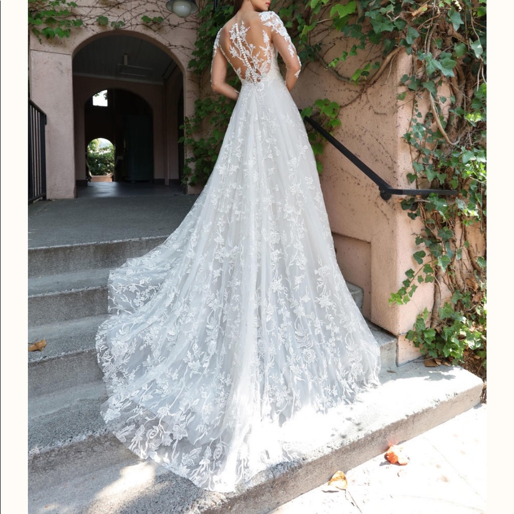 Cristiano Lucci Wedding Dress 13227